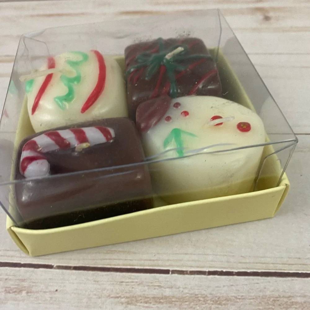 Petit Four boxed Christmas Chocolate CANDLES Snowman Candy Cane Tag Brand